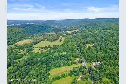  1553 Middle Road, Stroudsburg, PA 18360 - Photo 18