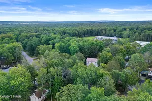 230 Greenbriar Cir, Tobyhanna, PA 18466 - Photo 20