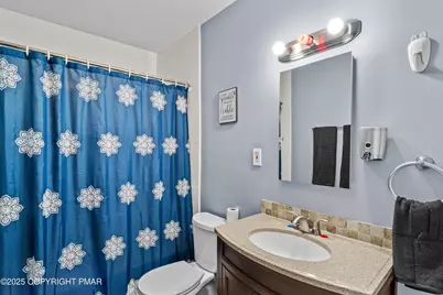  230 Greenbriar Circle, Tobyhanna, PA 18466 - Photo 16