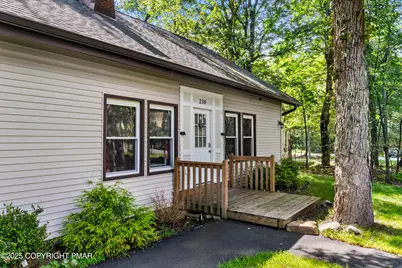  230 Greenbriar Circle, Tobyhanna, PA 18466 - Photo 4