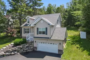 401 Pierce Ln, East Stroudsburg, PA 18301 - Photo 2