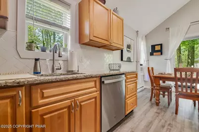  9326 Fairmount Way, Tobyhanna, PA 18466 - Photo 8