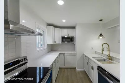  3084 Briarwood Drive, Tobyhanna, PA 18466 - Photo 2