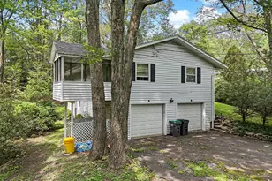 129 Winona Rd, Mount Pocono, PA 18344 - Photo 48