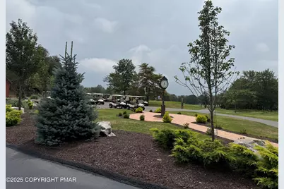  255R Laurel Valley Drive, Hazle Township, PA 18202 - Photo 10