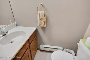 338 Fernwood Dr, East Stroudsburg, PA 18301 - Photo 16