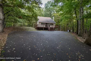 326 Otter Ct, Bushkill, PA 18324 - Photo 42
