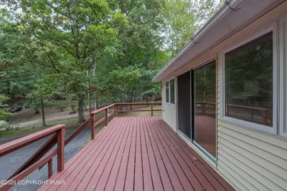  326 Otter Court, Bushkill, PA 18324 - Photo 8