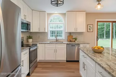  2102 Estates Drive, Blakeslee, PA 18610 - Photo 8