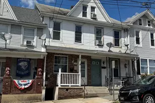 413 E Union St, Tamaqua, PA 18252 - Photo 1