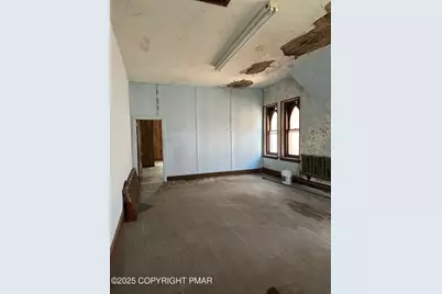  19 N 4th Street, Mahanoy City, PA 17948 - Photo 8