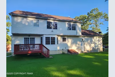  283 Pocono Boulevard, Bushkill, PA 18324 - Photo 2