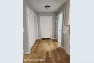  283 Pocono Boulevard, Bushkill, PA 18324 - Photo 20