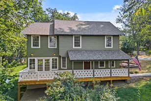 136 Falls Dr, Buck Hill Falls, PA 18323 - Photo 4