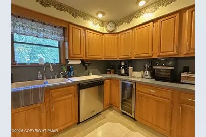  548 Lakeside Drive, East Stroudsburg, PA 18301 - Photo 12