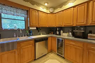 548 Lakeside Dr, East Stroudsburg, PA 18301 - Photo 12