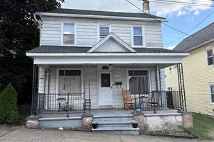 609 Pennsylvania Ave, Bangor, PA 18013 - Photo 2