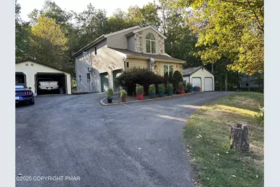  811 Knoll Drive, East Stroudsburg, PA 18302 - Photo 2
