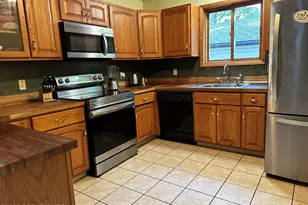 811 Knoll Dr, East Stroudsburg, PA 18302 - Photo 12