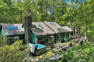 78 Crest Dr, Lake Harmony, PA 18624 - Photo 1