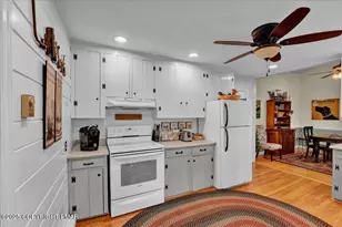 78 Crest Dr, Lake Harmony, PA 18624 - Photo 4