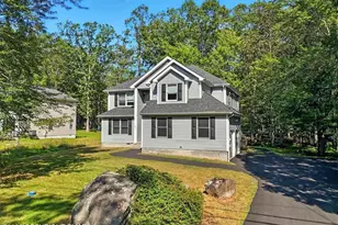 190 Sandlewood Dr, East Stroudsburg, PA 18301 - Photo 2