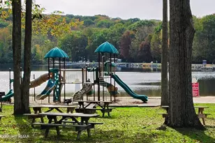 243 Elk Run Rd, Pocono Lake, PA 18347 - Photo 36