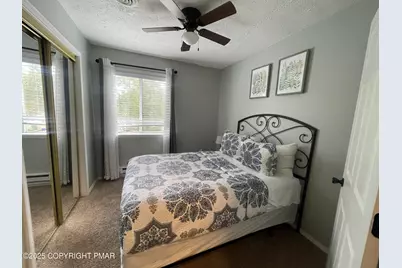  674 Country Place Drive, Tobyhanna, PA 18466 - Photo 10