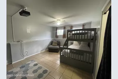  674 Country Place Drive, Tobyhanna, PA 18466 - Photo 12