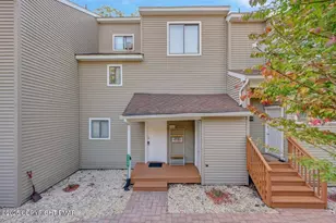 3305 Windermere Dr, Bushkill, PA 18324 - Photo 1