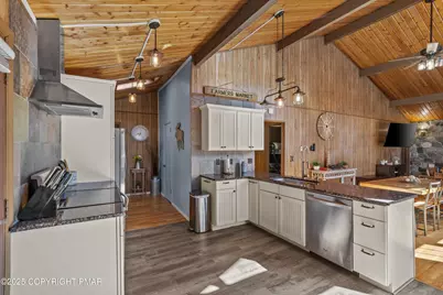  7261 Long Pine Drive, Tobyhanna, PA 18466 - Photo 8