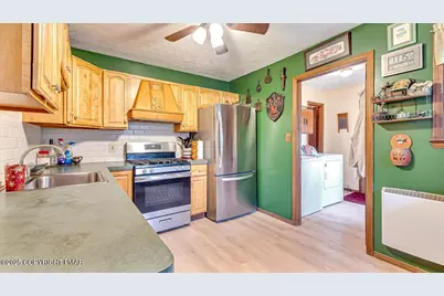  7924 Sleepy Hollow Drive, Tobyhanna, PA 18466 - Photo 16