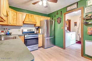 7924 Sleepy Hollow Dr, Tobyhanna, PA 18466 - Photo 16