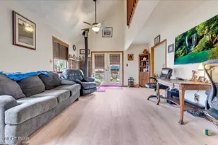 7924 Sleepy Hollow Dr, Tobyhanna, PA 18466 - Photo 6
