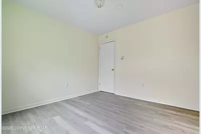  2554 Waterfront Drive, Tobyhanna, PA 18466 - Photo 28