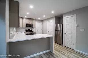 103 Ashley Ct, Bushkill, PA 18324 - Photo 6