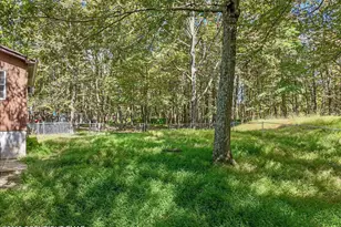 153 Segatti Cir, Bushkill, PA 18324 - Photo 8