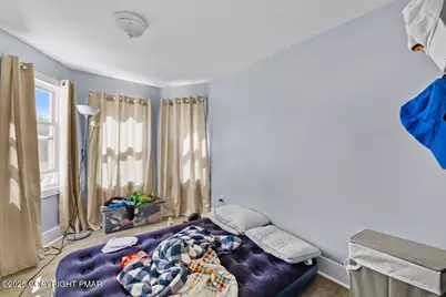  412 N 8th Street, Stroudsburg, PA 18360 - Photo 16