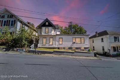  412 N 8th Street, Stroudsburg, PA 18360 - Photo 2