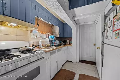  412 N 8th Street, Stroudsburg, PA 18360 - Photo 24