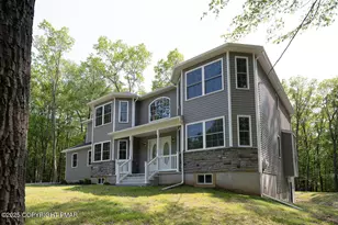 1101 Red Fox Ct, Kresgeville, PA 18333 - Photo 1
