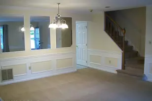 124 Eaglesmere Cir, East Stroudsburg, PA 18301 - Photo 10