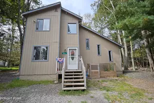 492 Country Pl Dr, Tobyhanna, PA 18466 - Photo 1