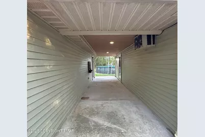  117 Aldean Drive, Effort, PA 18330 - Photo 2