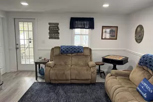 75 3rd St, Gouldsboro, PA 18424 - Photo 18