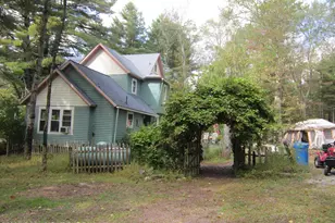 642 Tulip Tree Ln, Cresco, PA 18326 - Photo 2