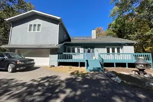 146 Gunstock Ln, Tafton, PA 18464 - Photo 1