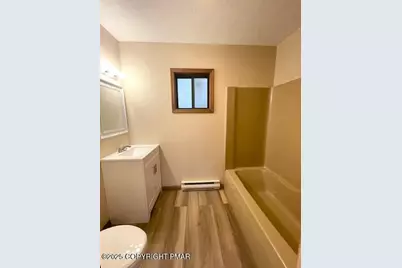  72 Pine Hill Rd Road, Mount Pocono, PA 18344 - Photo 22