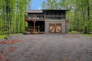 3207 Green Meadow Cir, Pocono Pines, PA 18350 - Photo 2