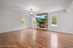 6330 Laurel Rd, Pocono Summit, PA 18346 - Photo 10